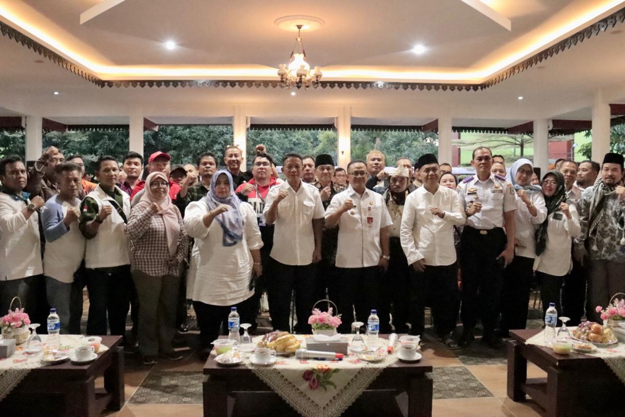 Sekretaris Daerah Kota Bekasi Menghadiri Silaturahmi dan Buka Puasa Bersama Insan Pers